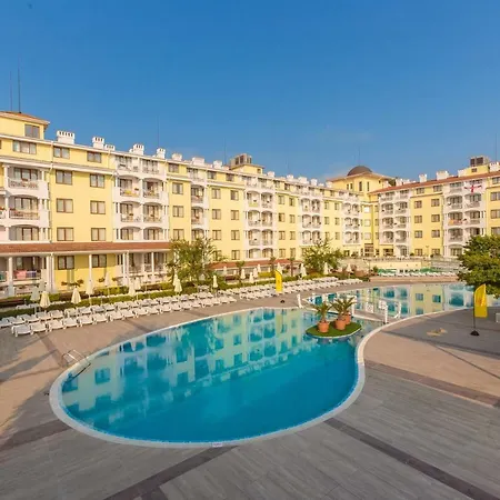 Serenity Bay Отель 4*