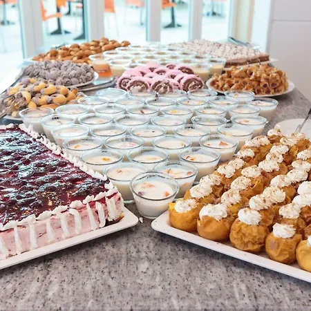 Serenity Bay 酒店 茨雷沃