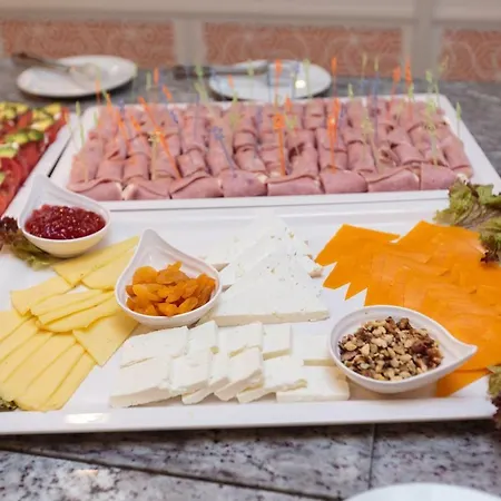 Serenity Bay 酒店 茨雷沃